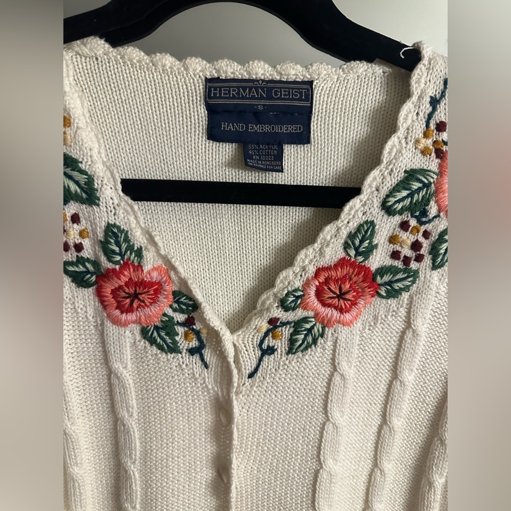 VTG 1980s Herman Geist Hand Embroidered Knit Short Sleeve Cardigan Sweater - S - Picture 3 of 5